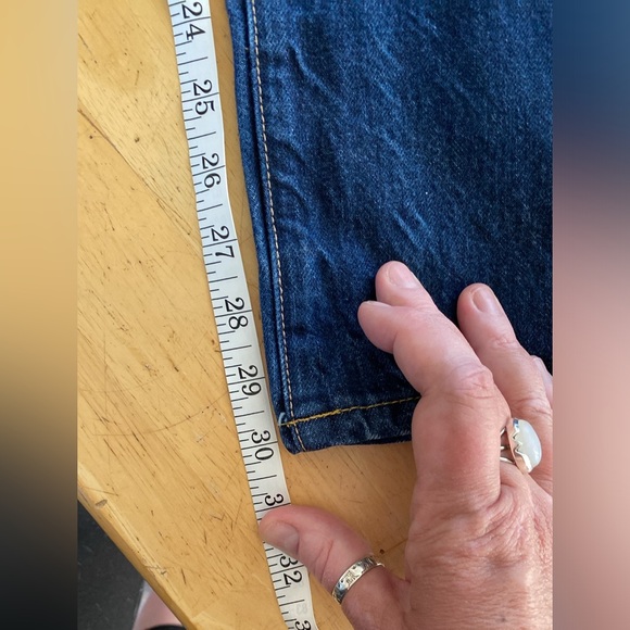 Jimmy Taverniti Denim Jeans. Distressed Wash, Button Fly Anti-Exposure. Size 34. - Picture 11 of 12